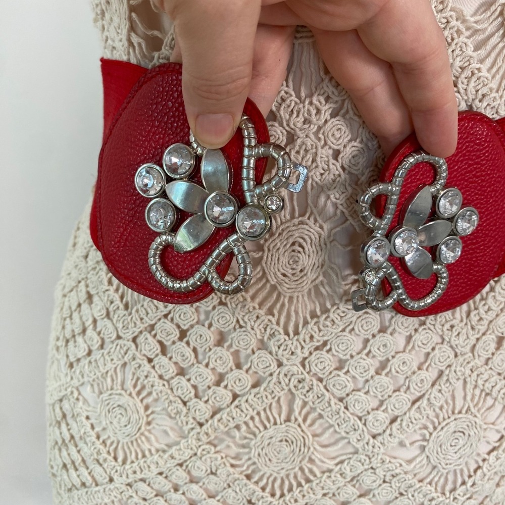 Vintage Statement Red Cowgirl Belt Rhinestone Bling Size M Wide Elastic Boho - Picture 5 of 10